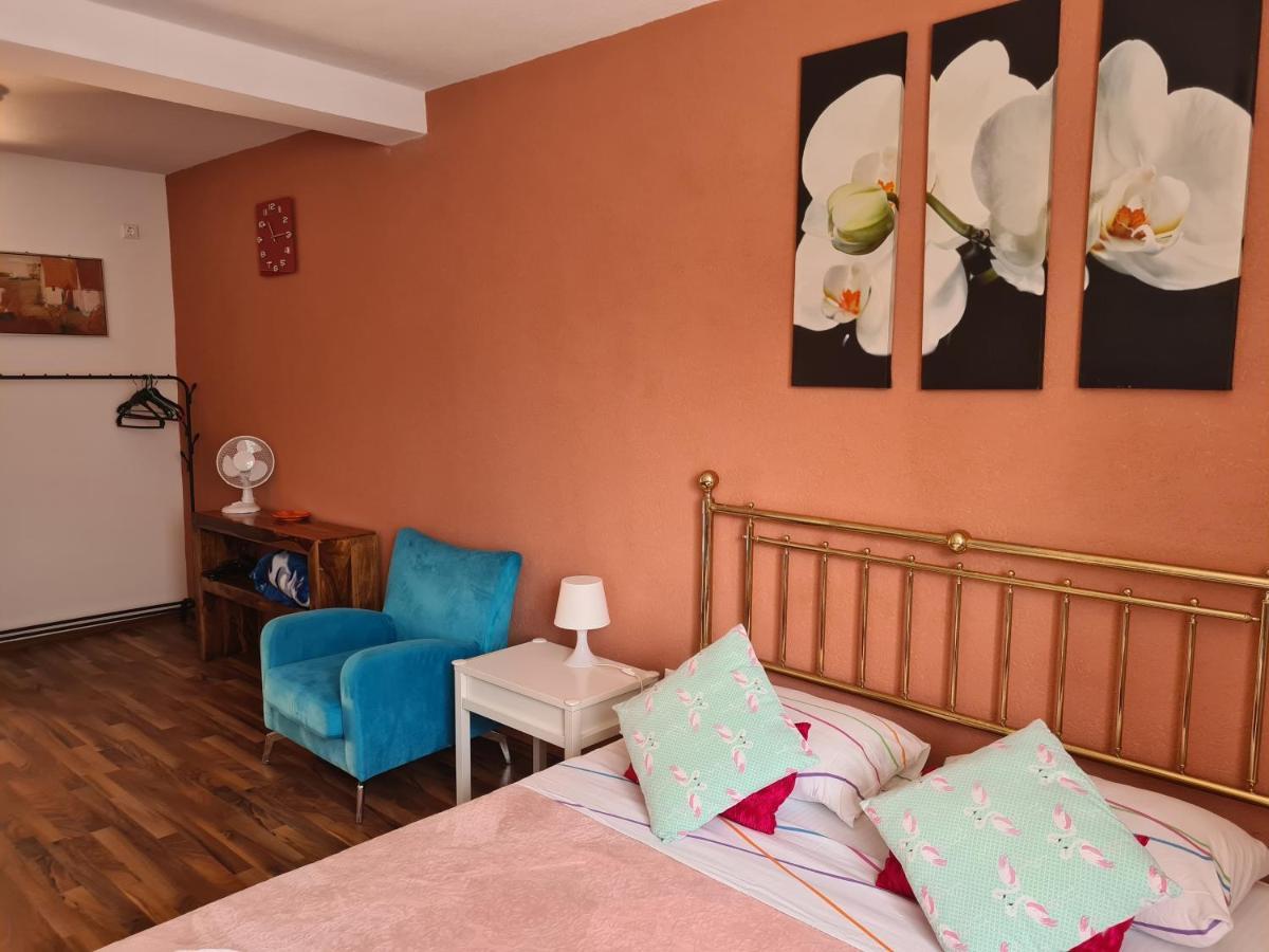 Luca'S Studio 3 ,Close To Therme Bucharest, Airport Otopeni Balotesti Exterior foto